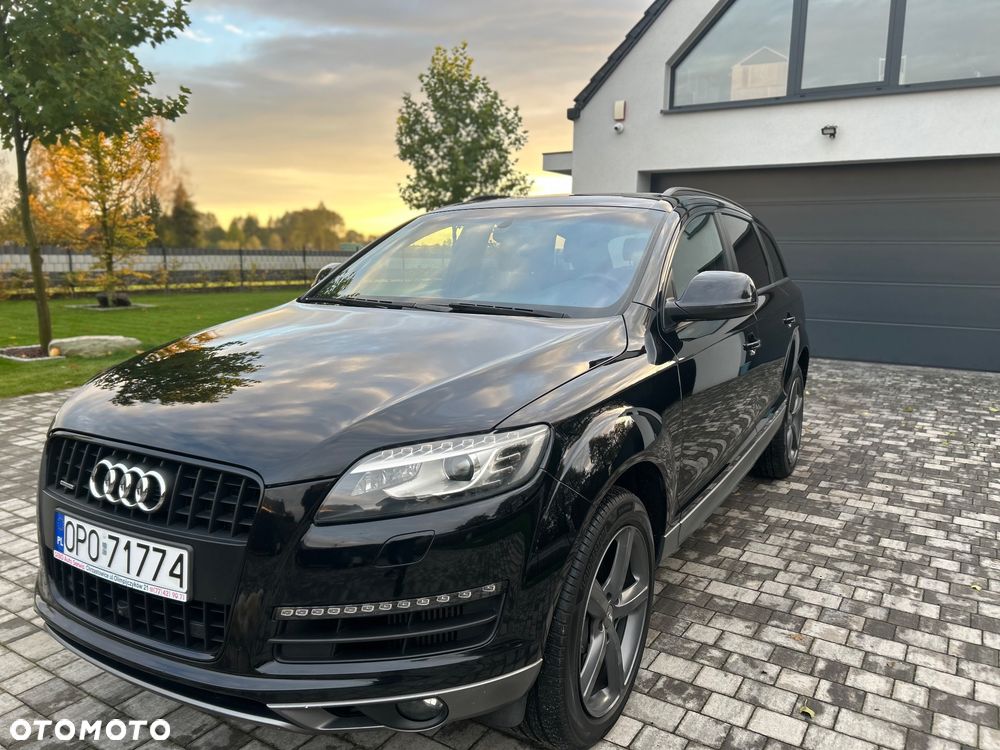 Audi Q7 - 1