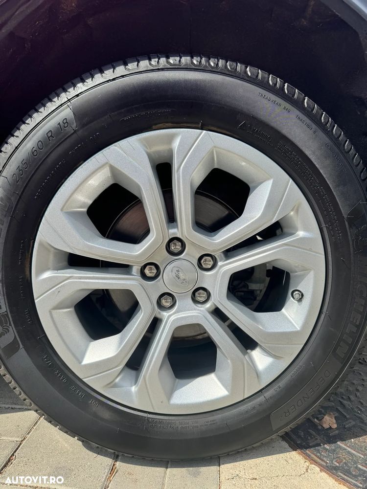 Land Rover Discovery Sport - 9