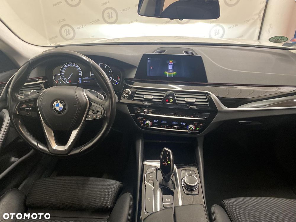 BMW Seria 5 518d - 3