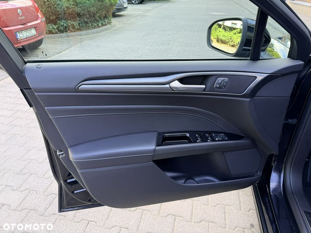 Ford Mondeo - 16