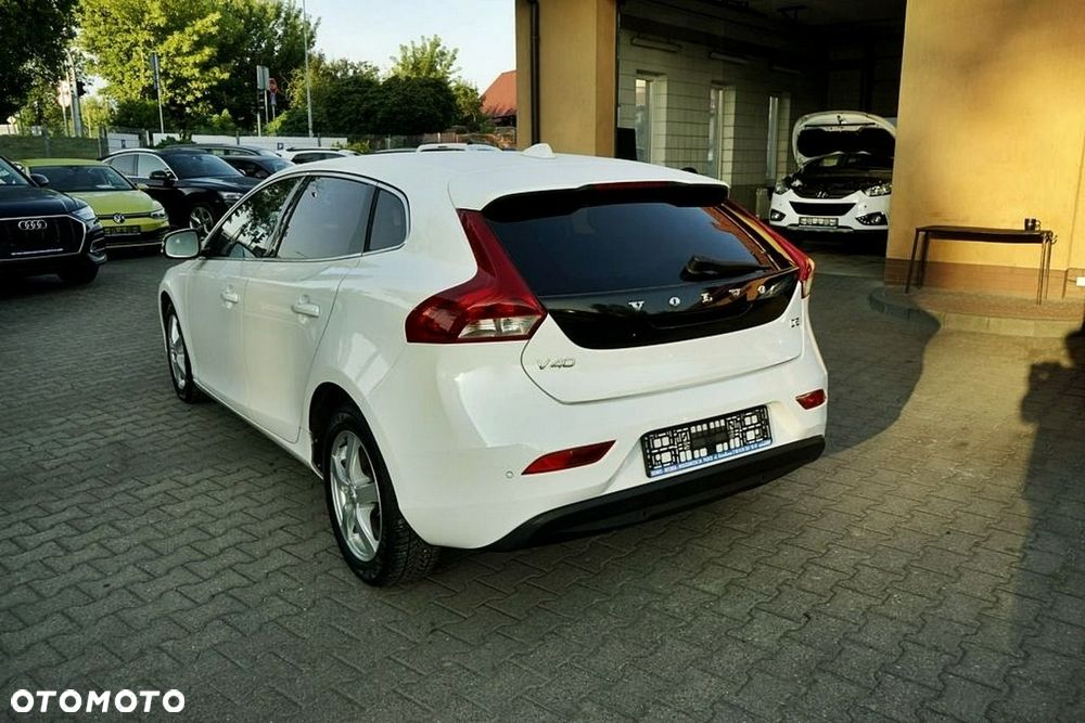 Volvo V40 D2 - 4