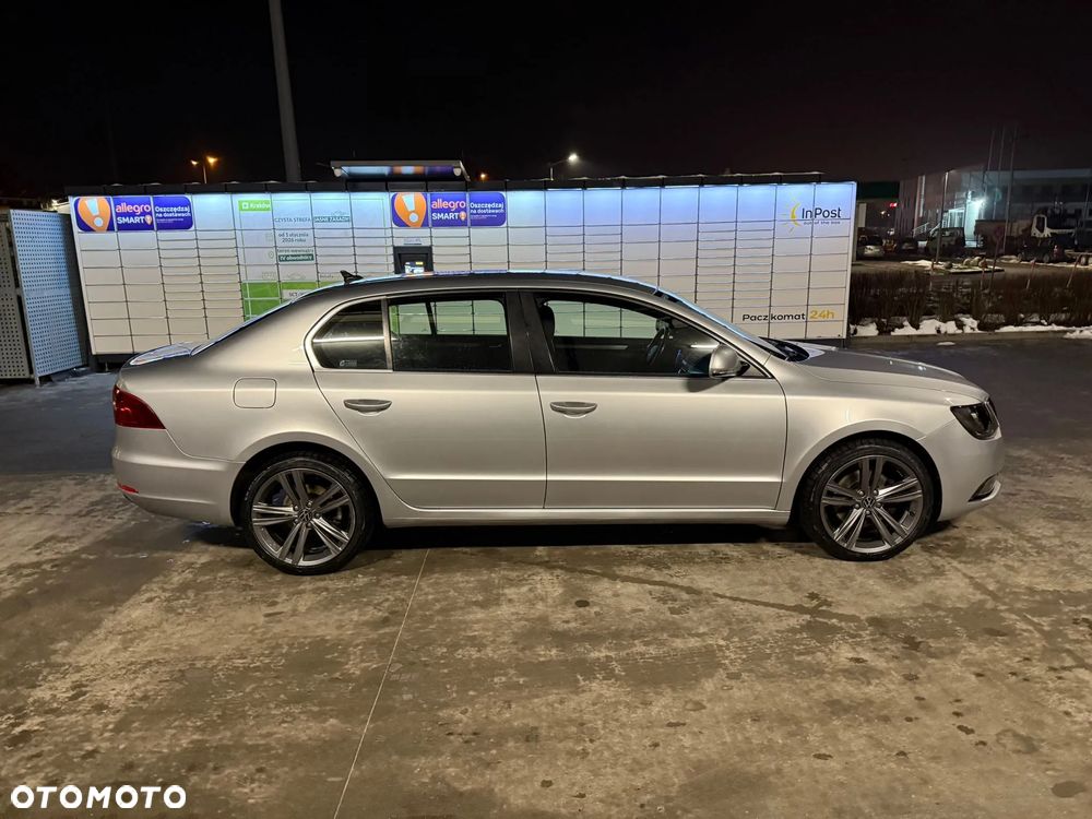 Skoda Superb 2.0 TDI Elegance Outdoor DSG - 6