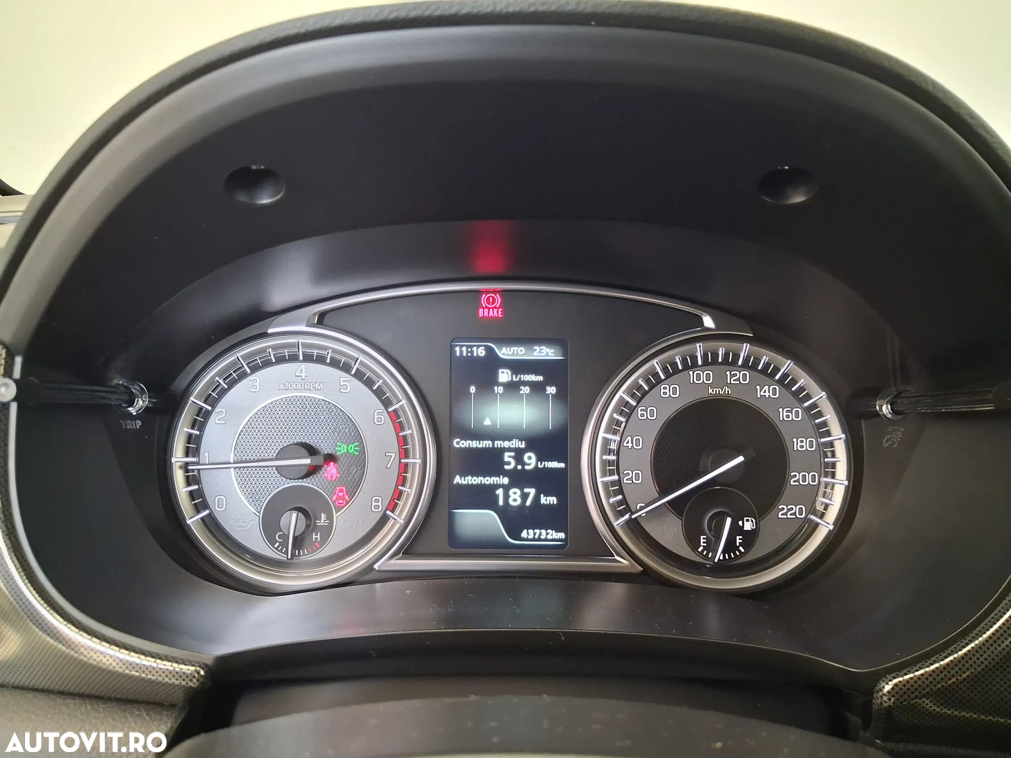 Suzuki Vitara 1.4 ALLGRIP Luxus - 5