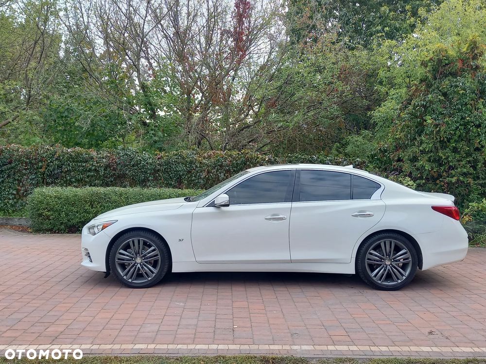 Infiniti Q50 - 8
