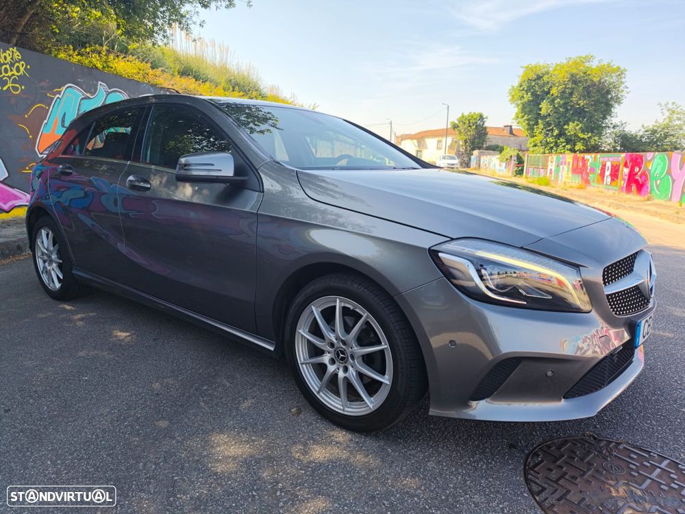 Mercedes-Benz A 180 CDI (BlueEFFICIENCY) Urban - 3