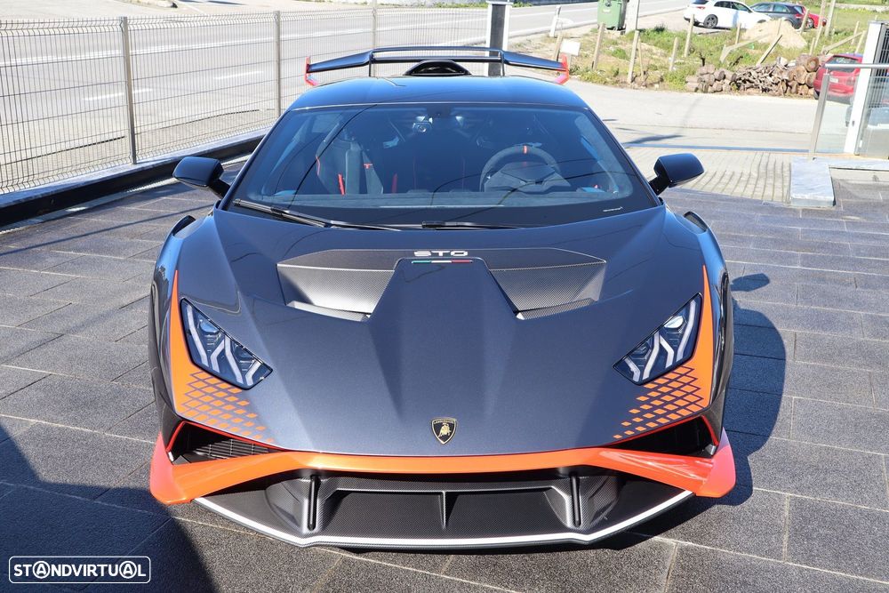 Lamborghini Huracán STO - 23