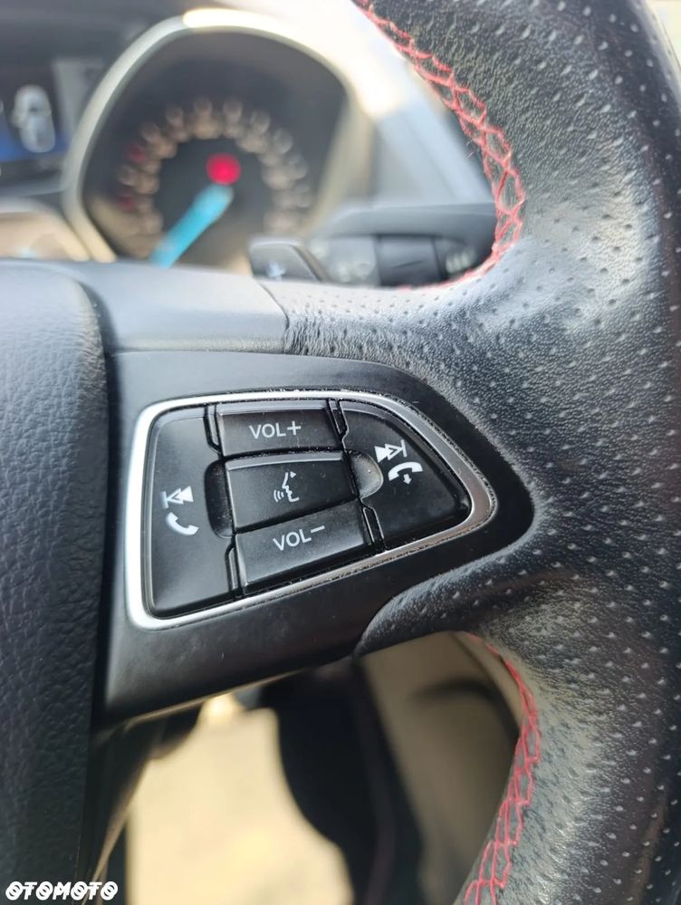 Ford Kuga 2.0 EcoBoost AWD ST Line ASS GPF - 13