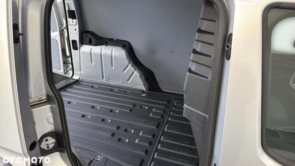 Volkswagen Caddy - 20