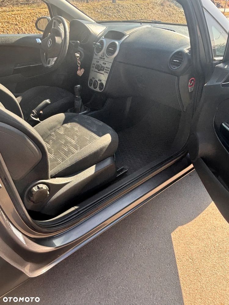 Opel Corsa - 6