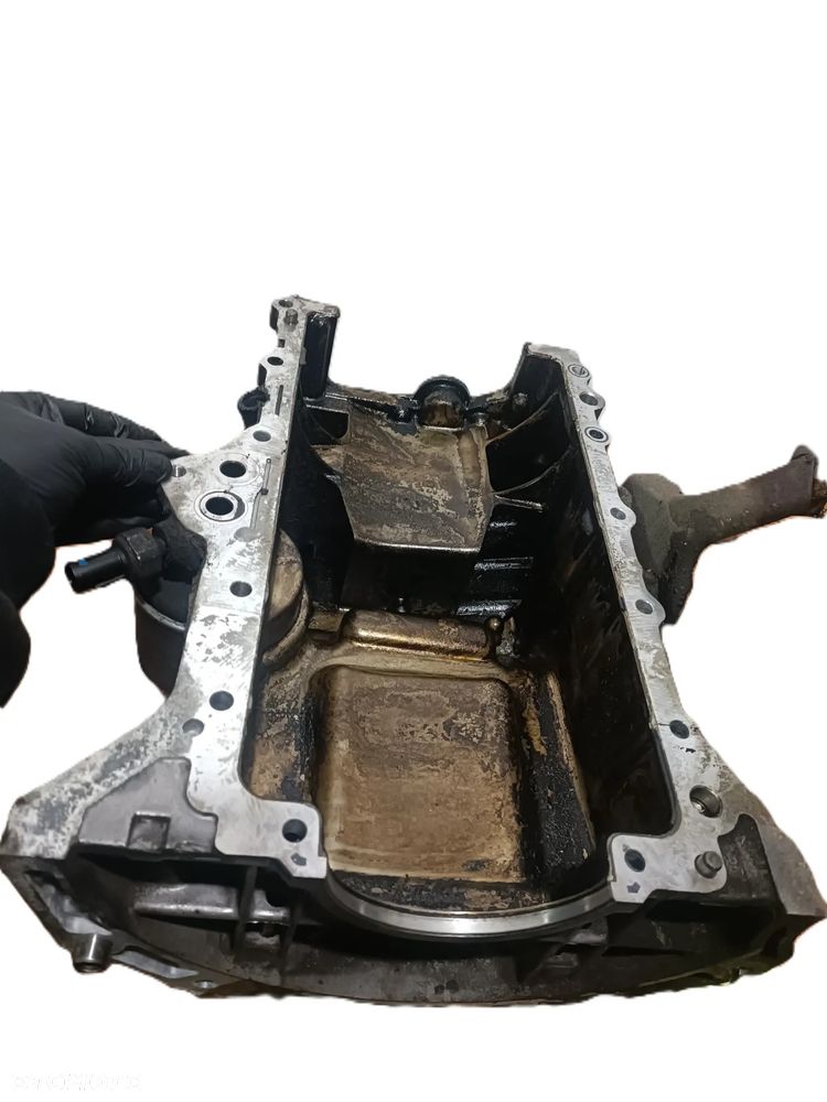 KIA PRO CEED I 07-12 1,4 B miska olejowa 21135-2B010 * - 7