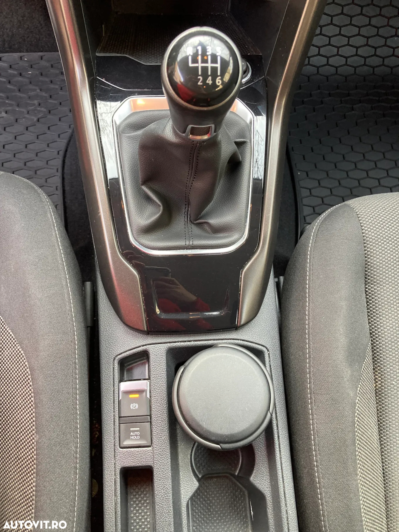 Volkswagen T-ROC 1.0 TSI Design - 11
