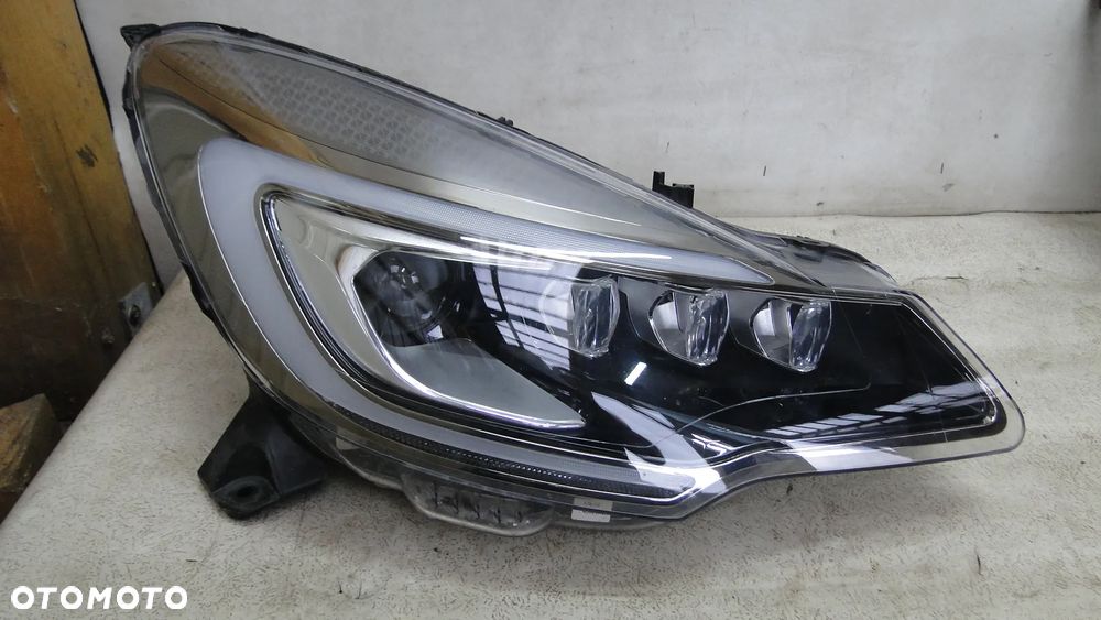 CITROEN DS3 DS 3 LIFT LAMPA PRAWA PRZÓD PRZEDNIA LED 16- EUROPA - 2