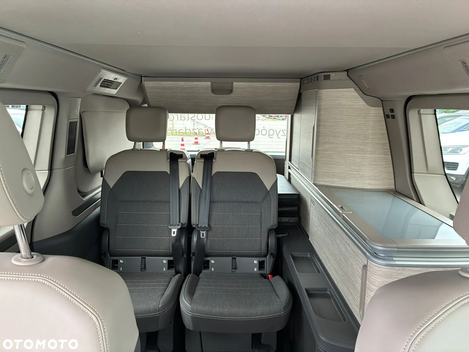 Volkswagen California - 16