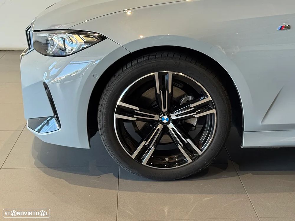 BMW 320 d Touring Pack Desportivo M Auto - 14