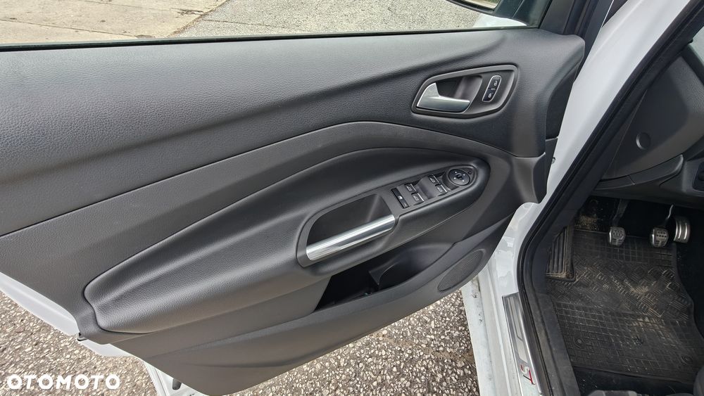 Ford Kuga 1.5 EcoBoost FWD Edition ASS GPF - 8