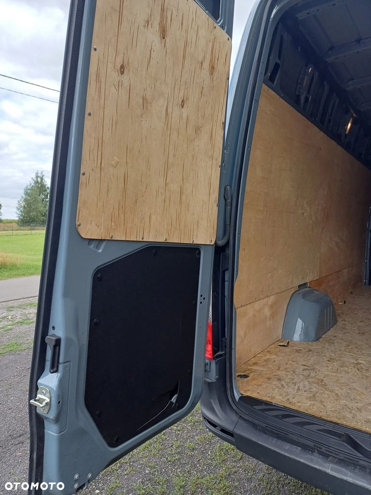 Mercedes-Benz SPRINTER - 18