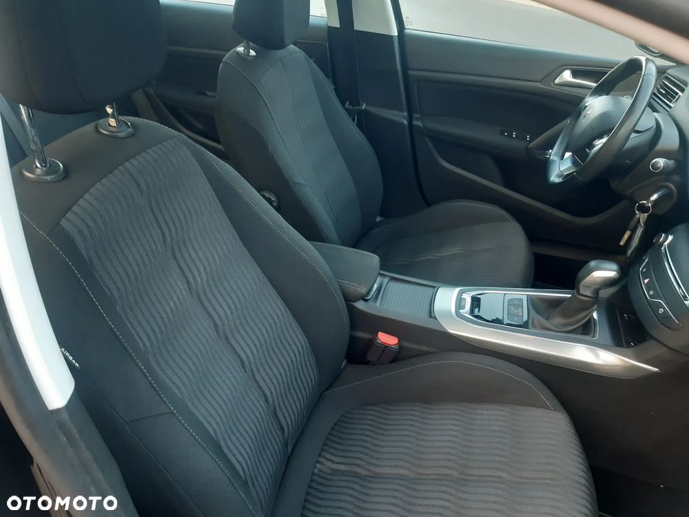 Peugeot 308 SW BlueHDi 150 Automatik Stop & Start Niveau 2 Business-Line - 14