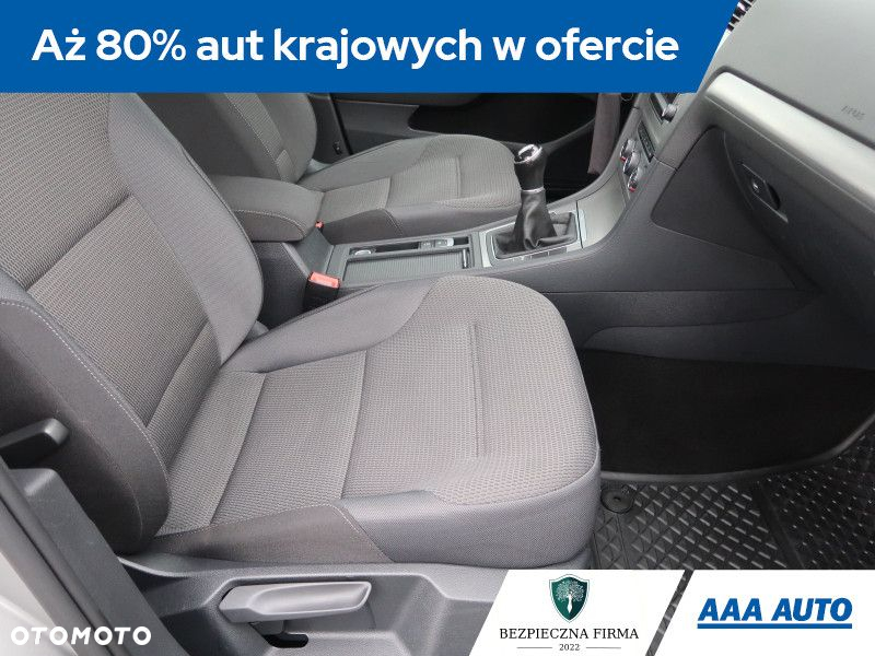 Volkswagen Golf - 10