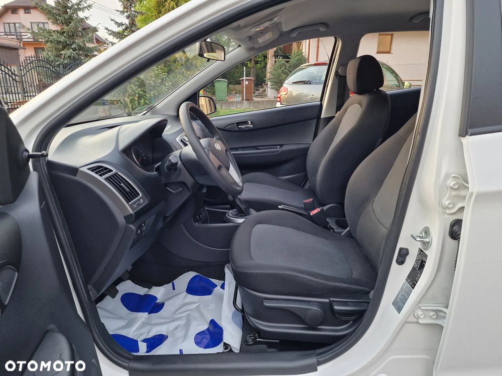 Hyundai i20 1.2 Fifa World Cup Edition - 14