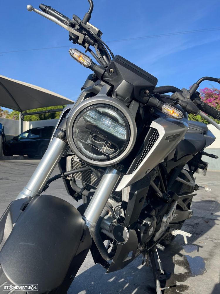 Honda CB - 4