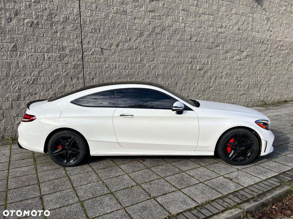 Mercedes-Benz Klasa C 300 4MATIC 9G-TRONIC - 4