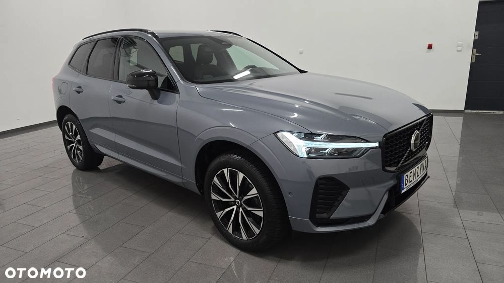 Volvo XC 60 B4 B Plus Dark - 2