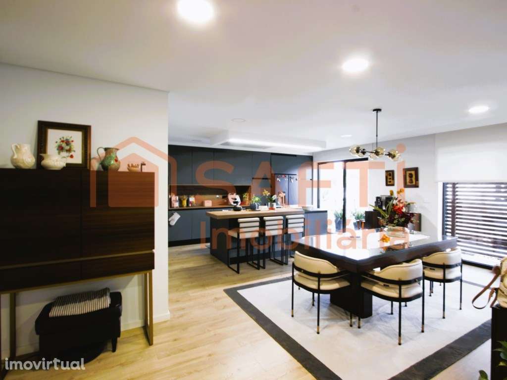 T5 duplex, com Garagem em Viseu - Grande imagem: 5/51