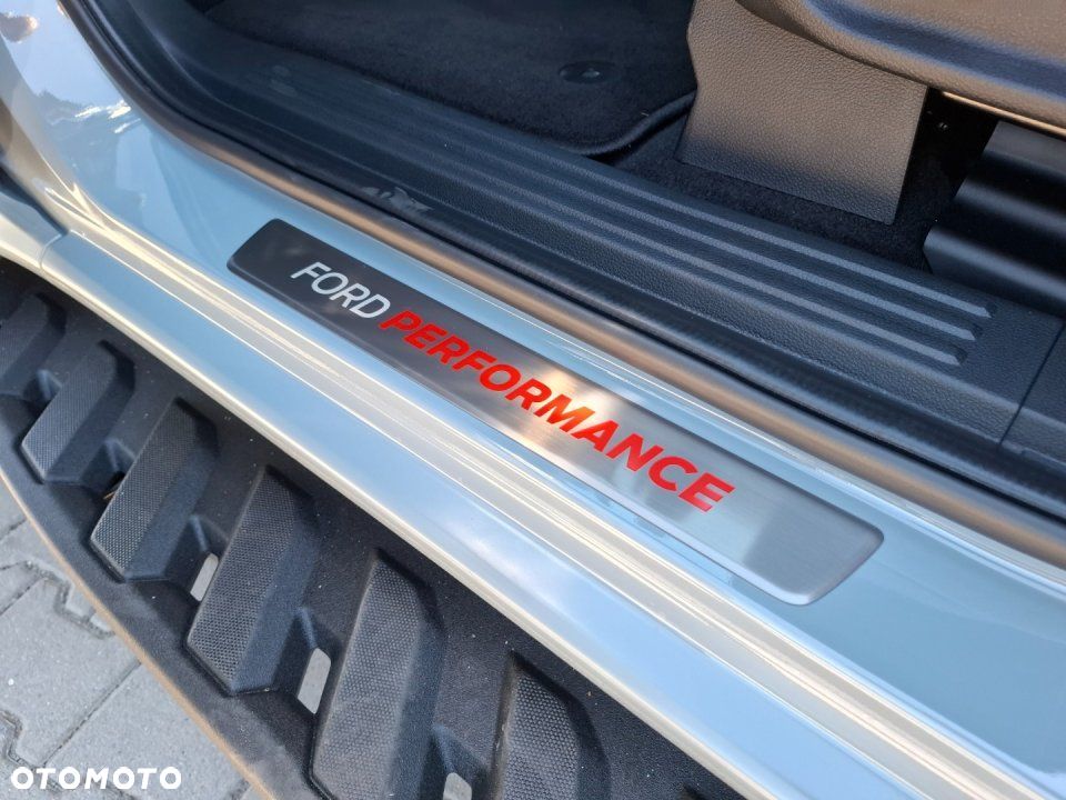 Ford Ranger Raptor - 12