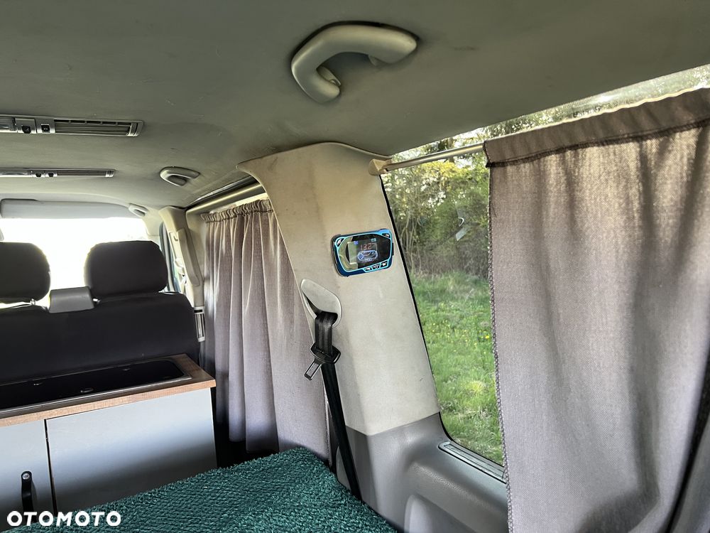 Volkswagen Transporter Shuttle Lang - 19