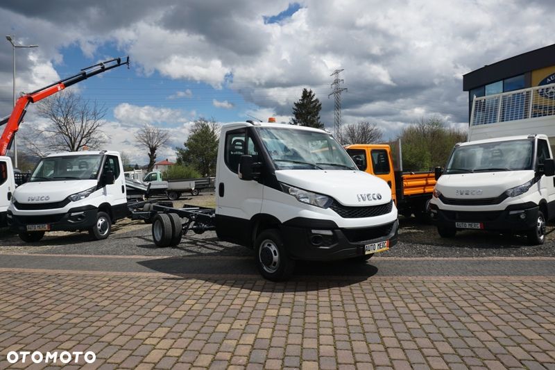 Iveco 35C15 skrzynia wywrotka żuraw HDS - 4