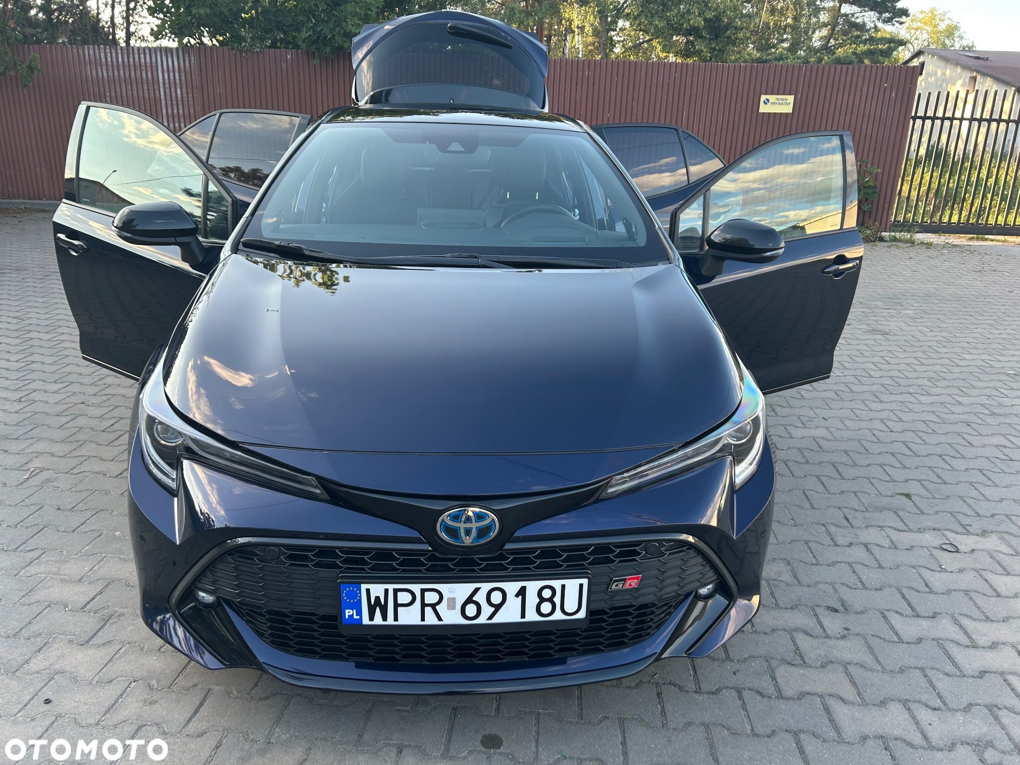 Toyota Corolla 2.0 Hybrid GR Sport - 36