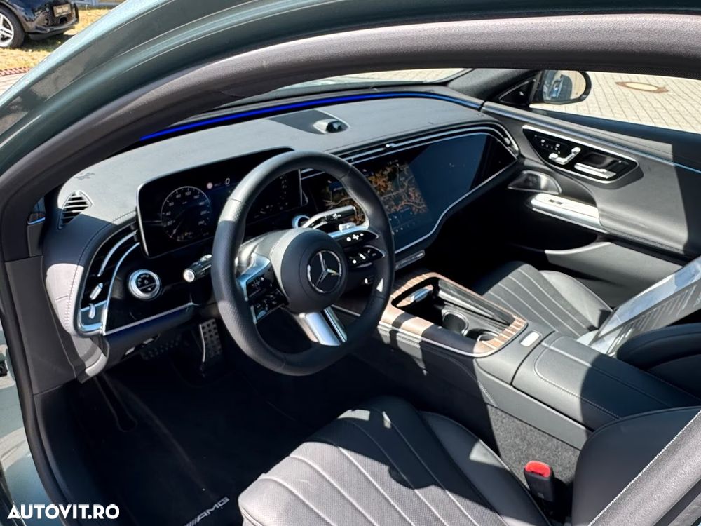 Mercedes-Benz E 300e 4Matic 9G-TRONIC AMG Line NIGHT Edition - 2