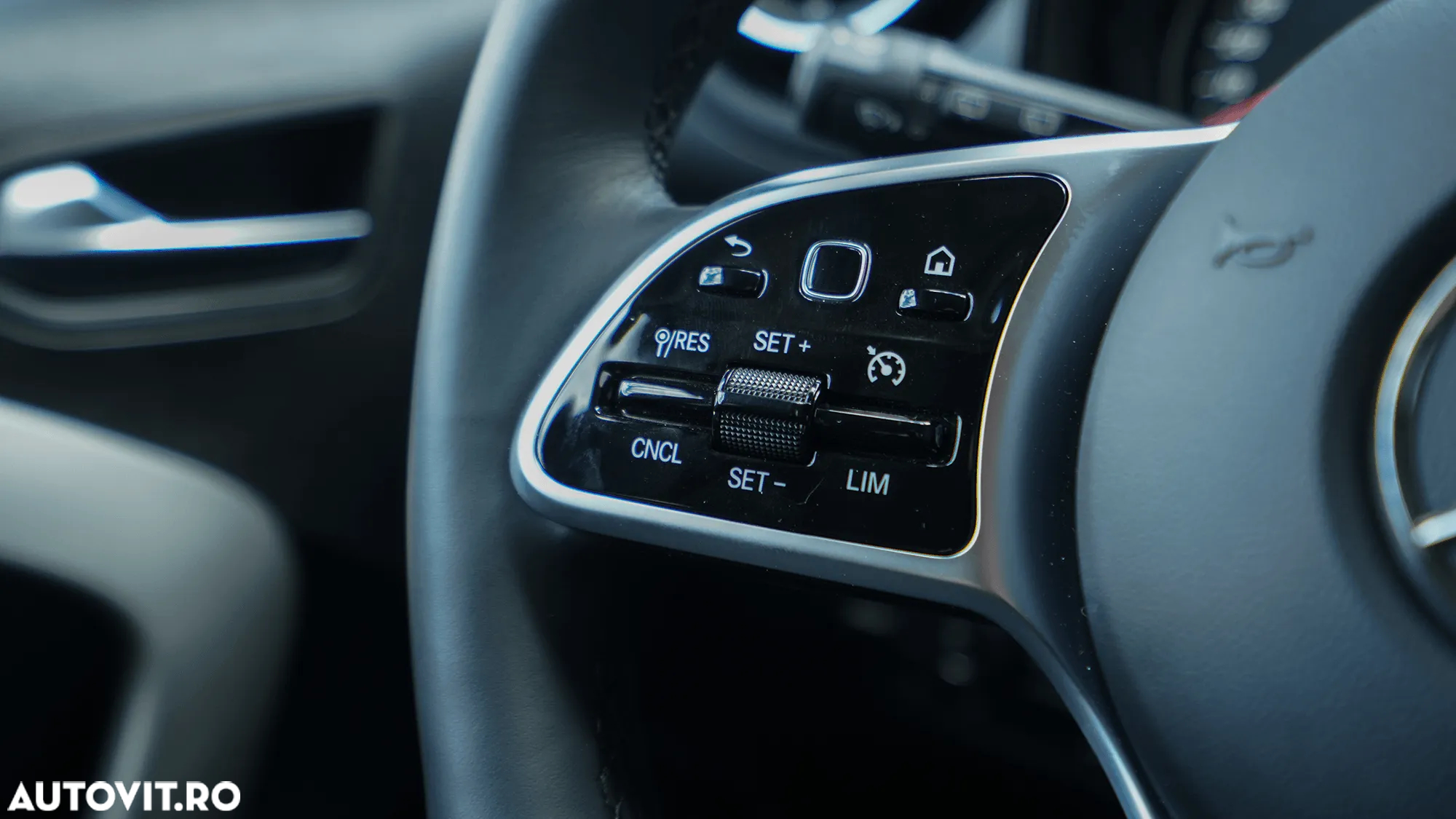 Mercedes-Benz EQT - 16