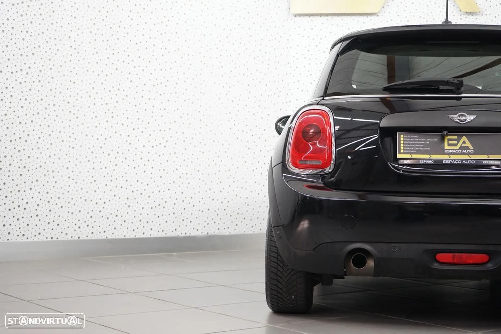 MINI 3 Portas One - 32
