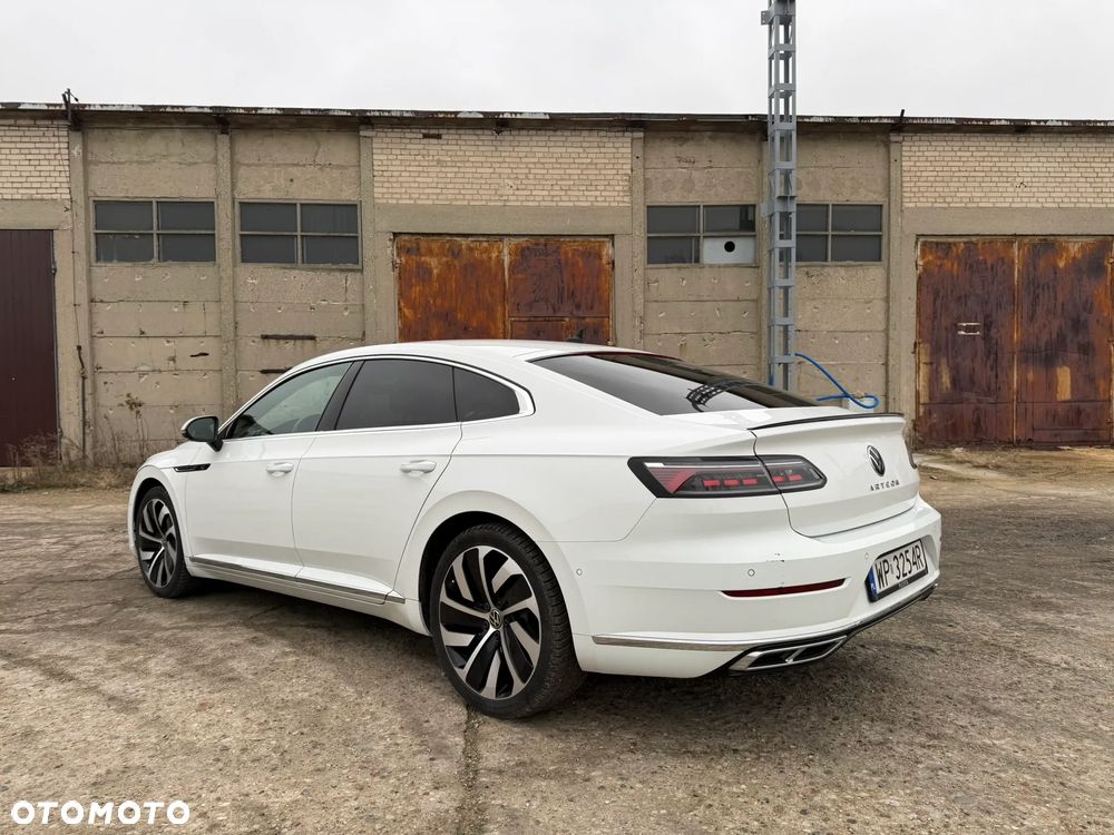 Volkswagen Arteon 2.0 TDI SCR DSG R-Line - 3