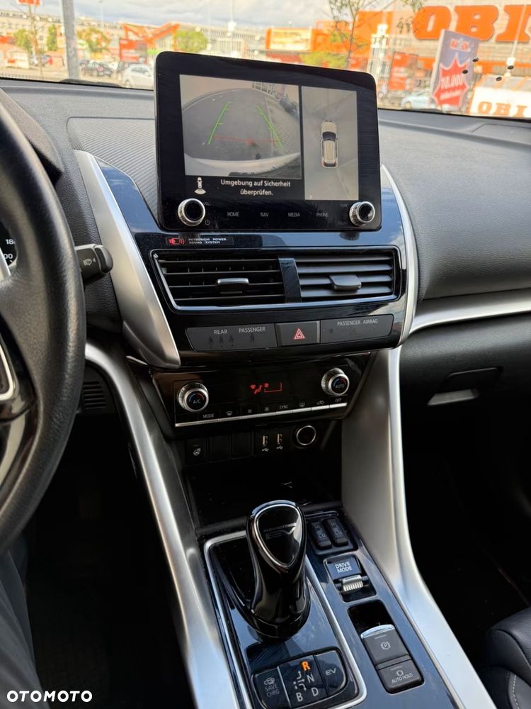 Mitsubishi Eclipse Cross - 16