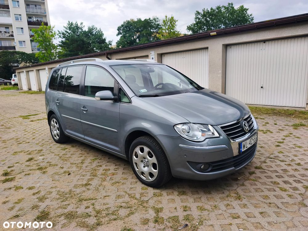 Volkswagen Touran 1.9 TDI DSG Trendline - 2