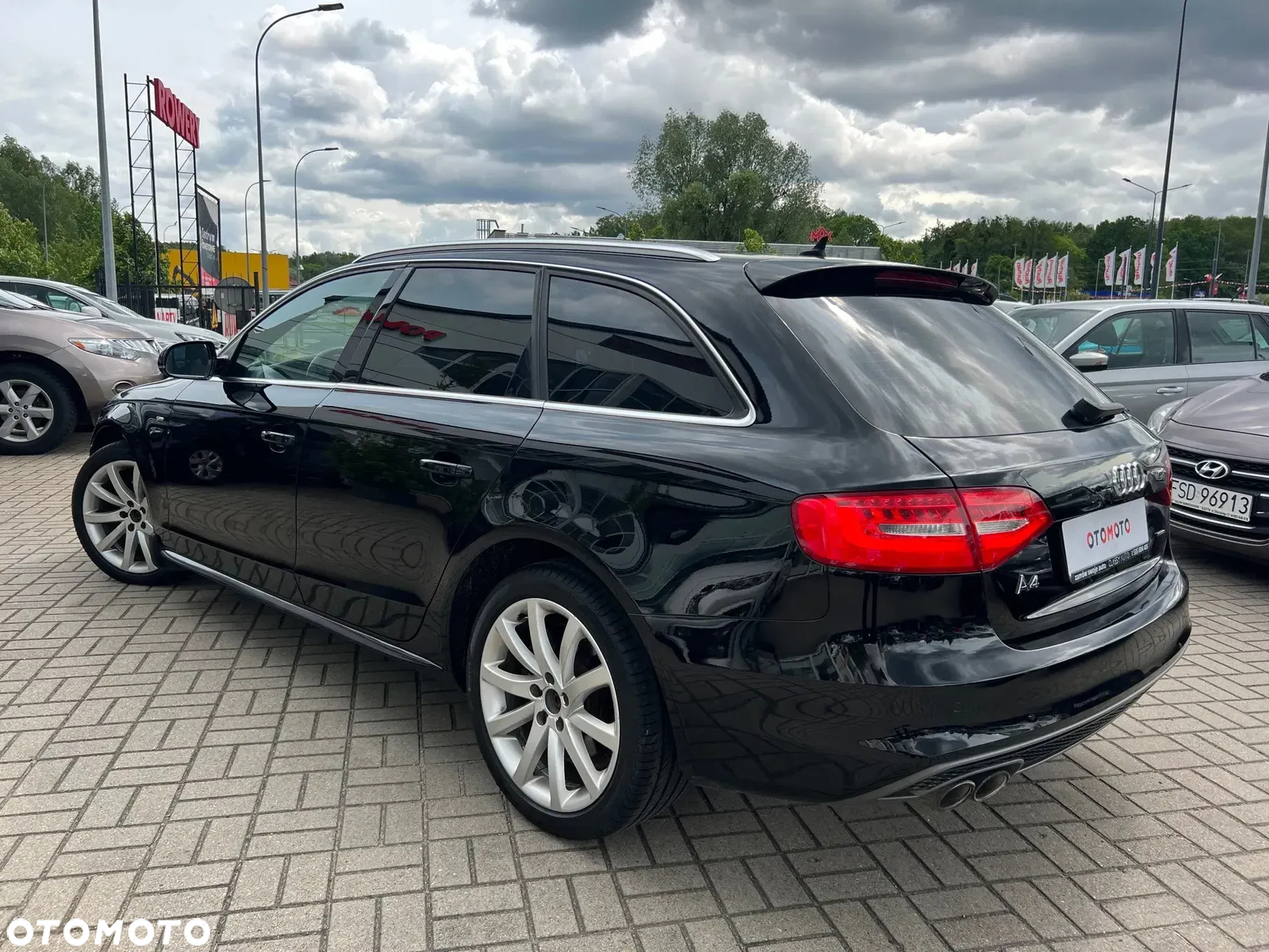 Audi A4 Avant 2.0 TDI DPF clean diesel quattro S tronic S line Sportpaket - 2