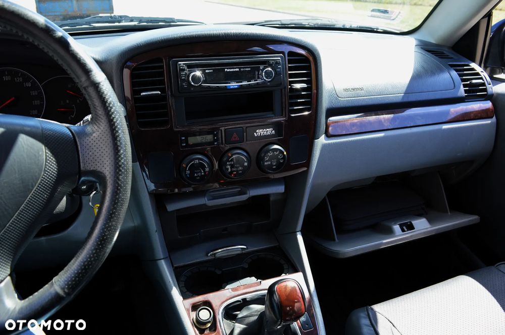 Suzuki Grand Vitara 2.0 - 15