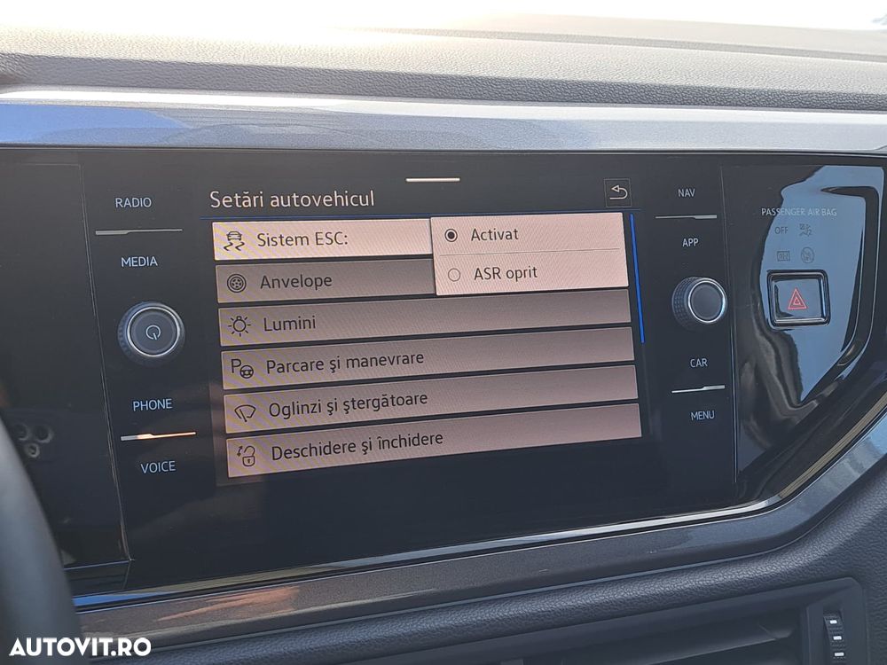 Volkswagen Taigo 1.5 TSI DSG Style - 23