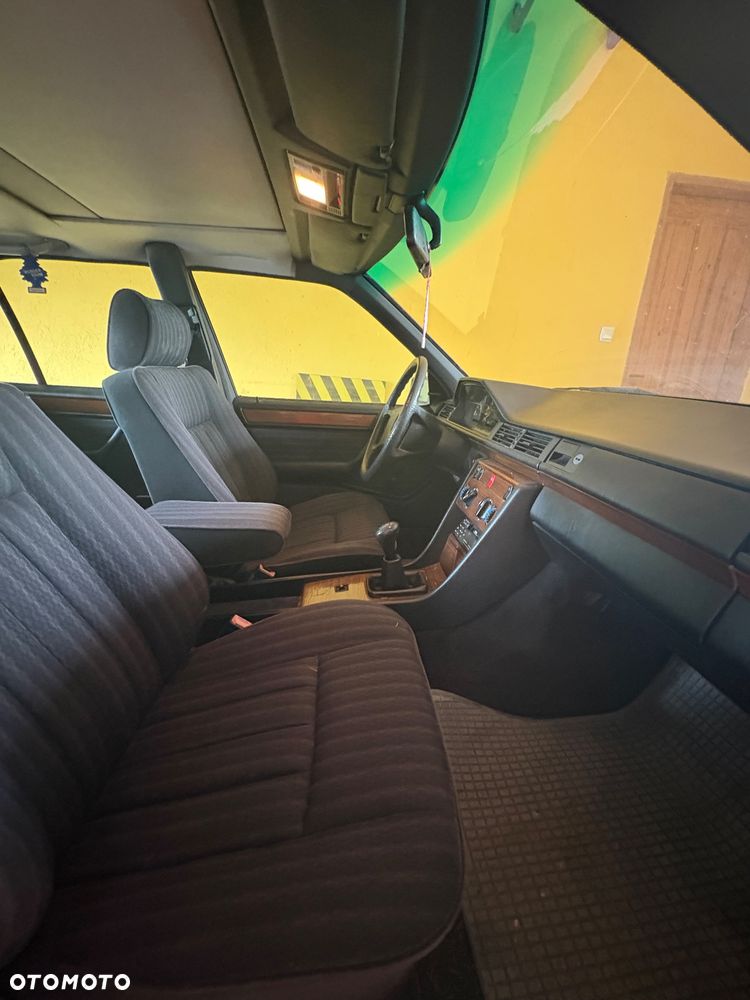 Mercedes-Benz W124 (1984-1993) - 6