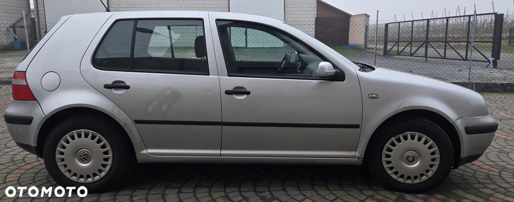 Volkswagen Golf 1.9 TDI - 7