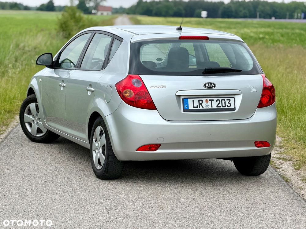 Kia Ceed 1.4 CVVT LX - 11