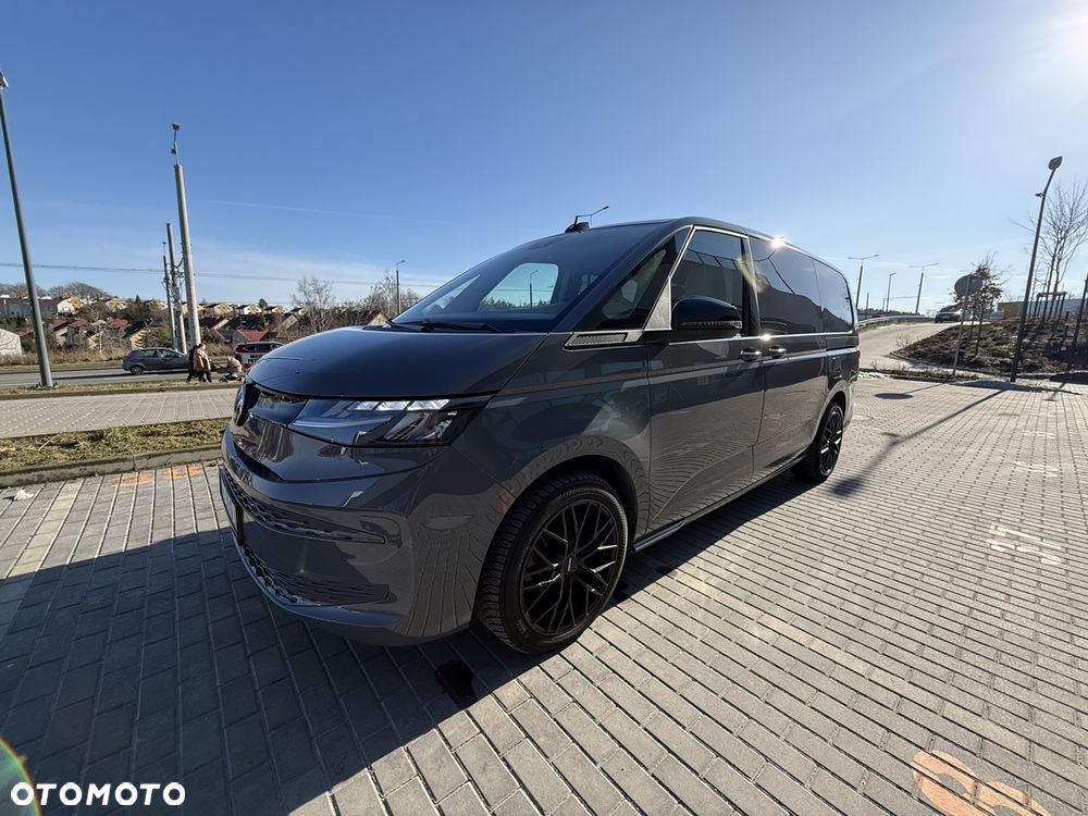 Volkswagen Multivan - 10