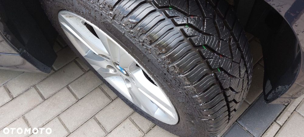 BMW Seria 1 120i - 11