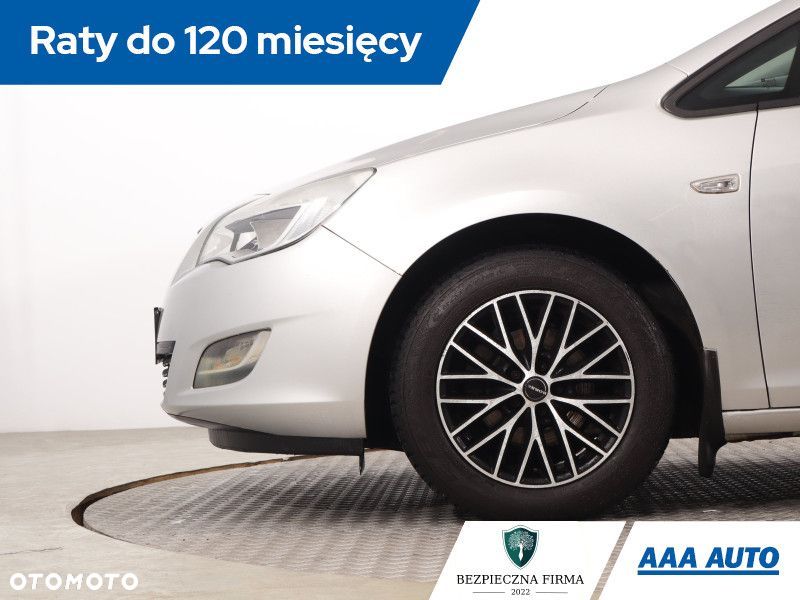Opel Astra - 16