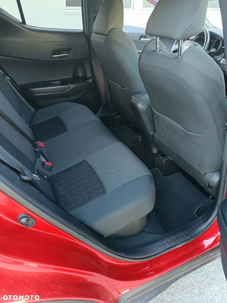 Toyota C-HR - 32
