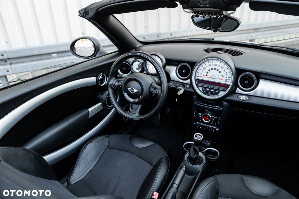 MINI Cooper Cabrio - 27