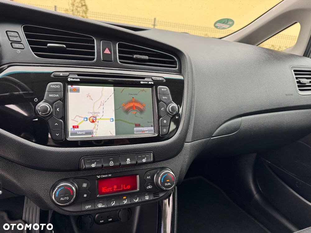 Kia Ceed 1.6 GDI ISG Dream-Team Edition - 25
