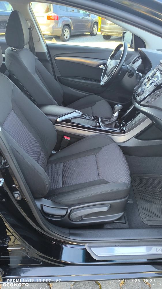Hyundai i40 Kombi blue 1.6 Space - 29